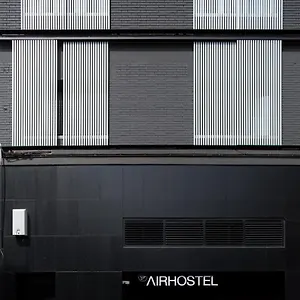 Airhostel Barcelona Airport 24h Хостел Эль-Прат-де-Льобрегат